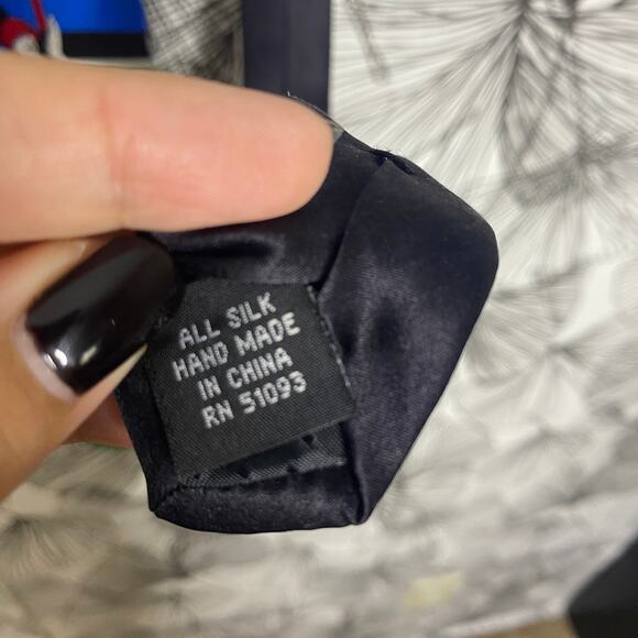 Vintage Disney Silk Tie Mickey Unlimited Mickey Mouse Playing Football Necktie - Picture 2 of 4